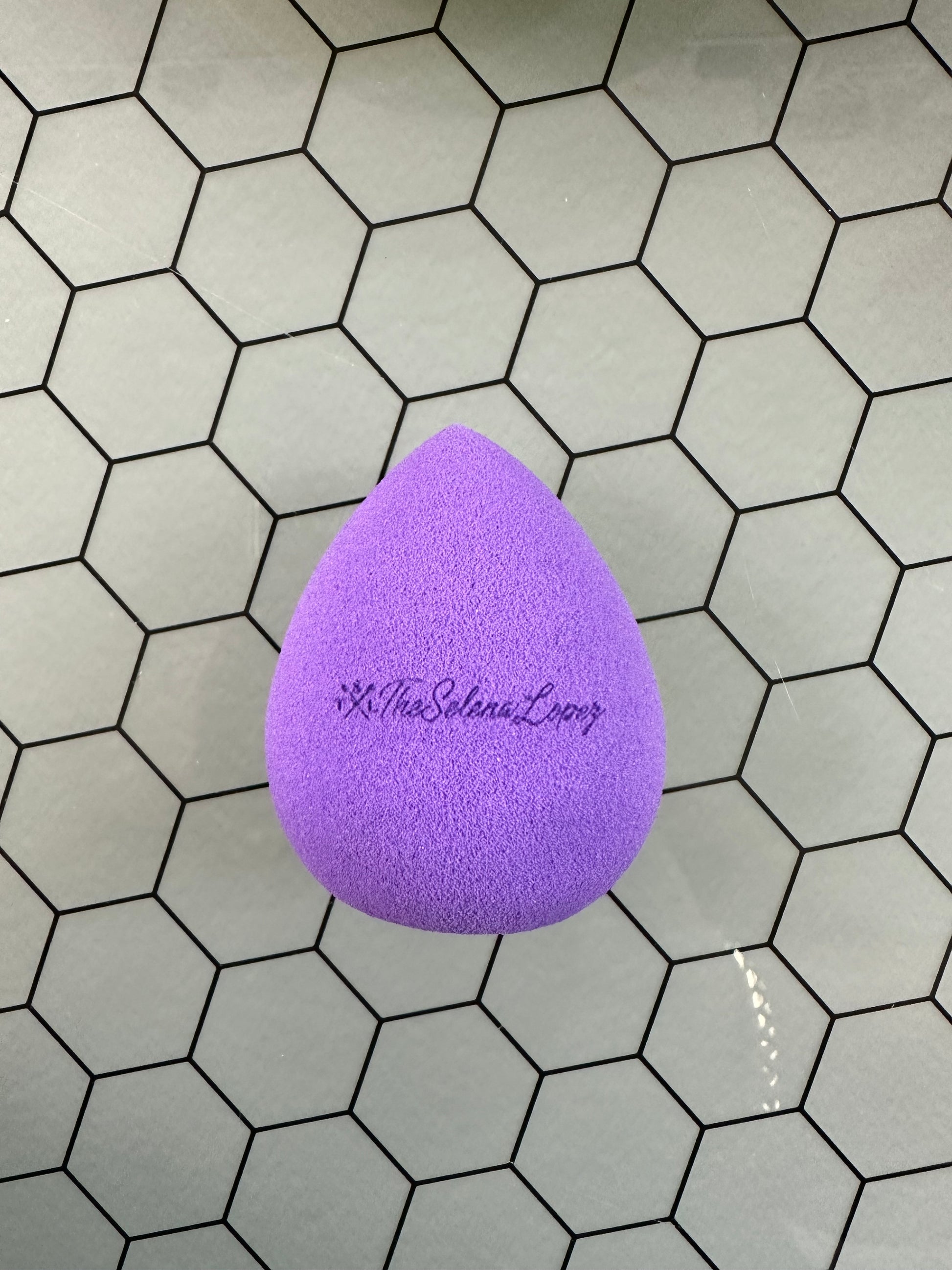 Makeup Sponge - Tear-Shaped Beveled